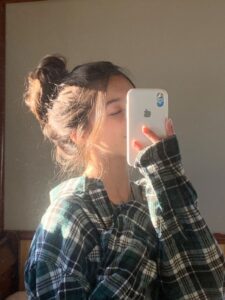 instagram stylish hidden face girl pic