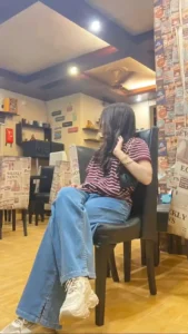 hidden face girl pic for instagram