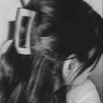 aesthetic hidden face girl pic