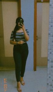 hidden face dp for girls aesthetic
