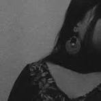 Aesthetic Hidden Face Girl Pic Black and White