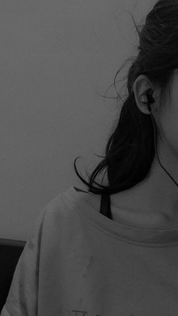 Hidden Face Girl Pic Black and White Mirror