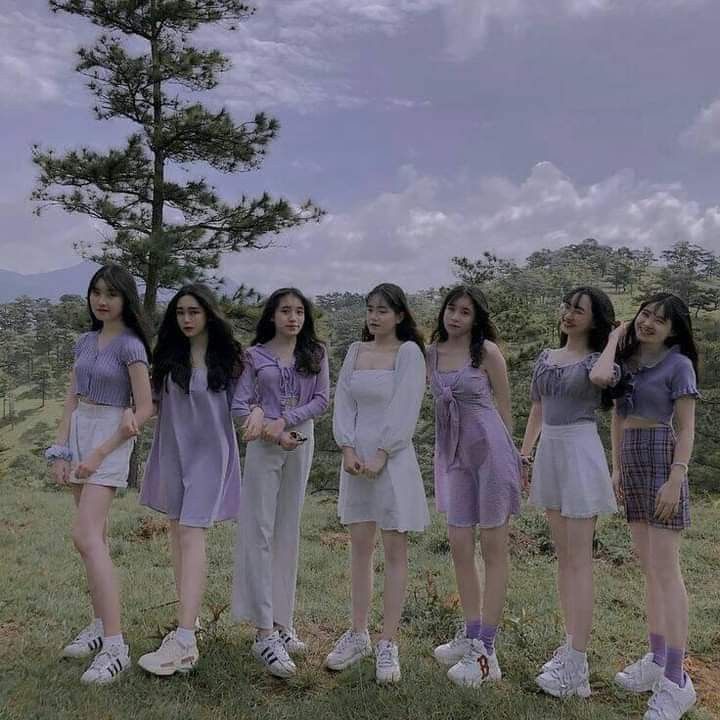 Girls Group Friends Dp