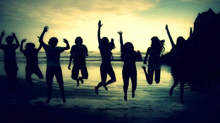 Friends Group DP Aesthetic for Instagram