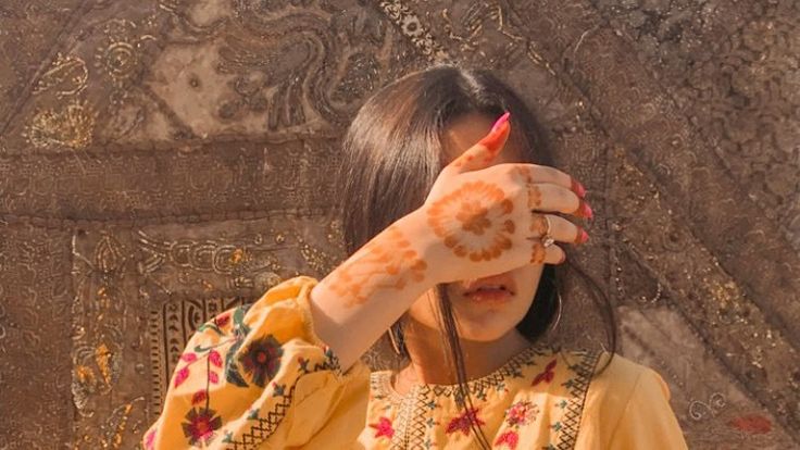 Normal Beautiful Cute Simple Girl Pic