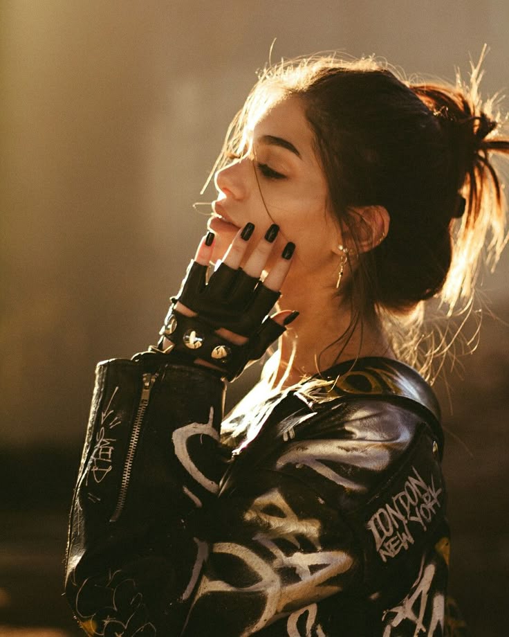 Stylish Cute Girl Pics